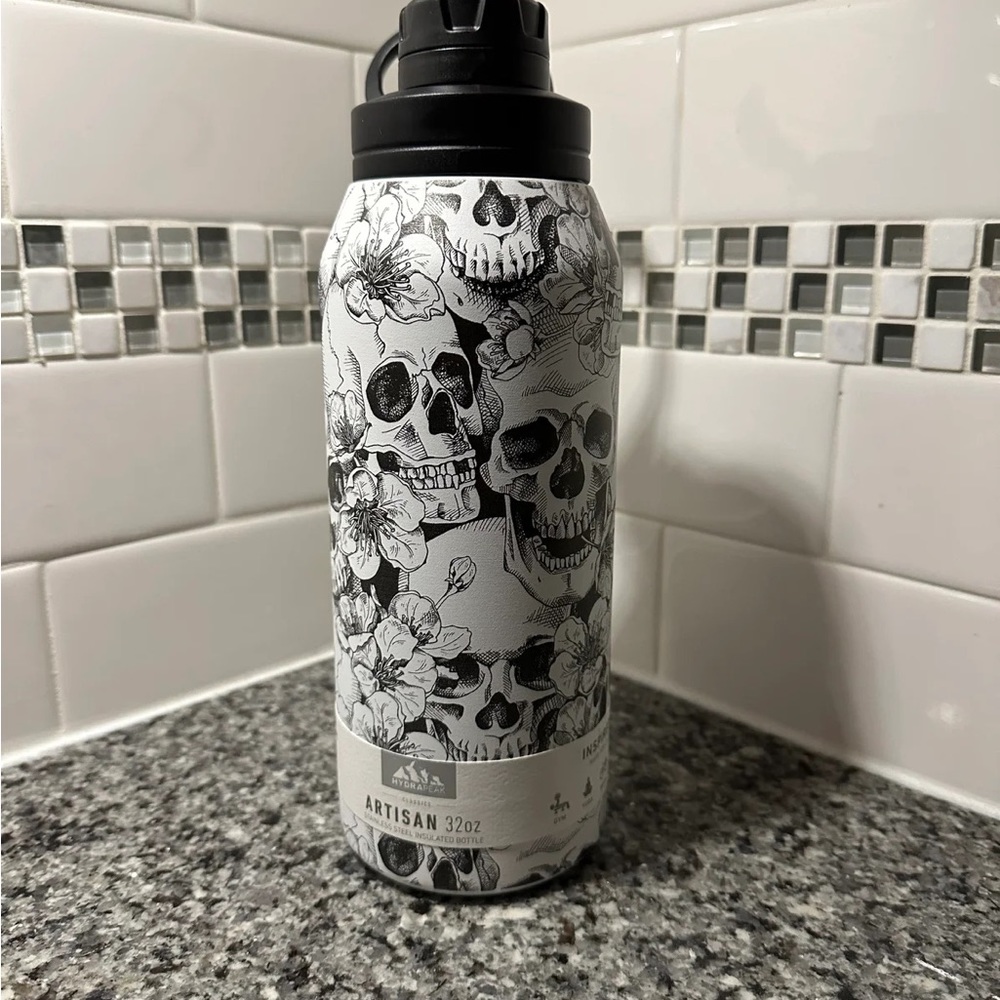 Hydro Flask Hydrapeak 32 Oz Active Skull Bottle - New Home | Color: Black